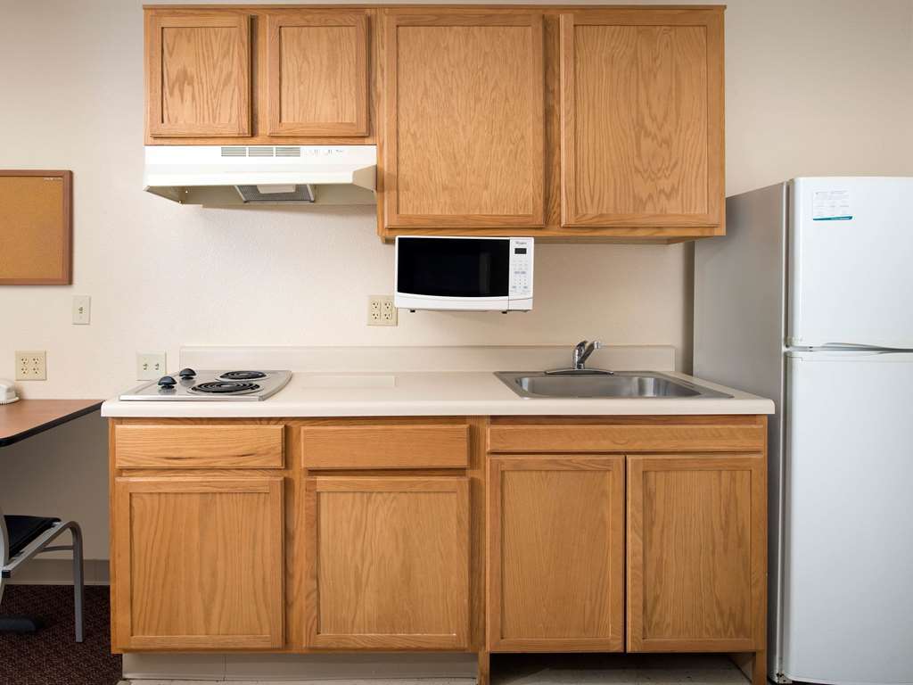 Extended Stay America Select Suites - Wichita - South Szoba fotó