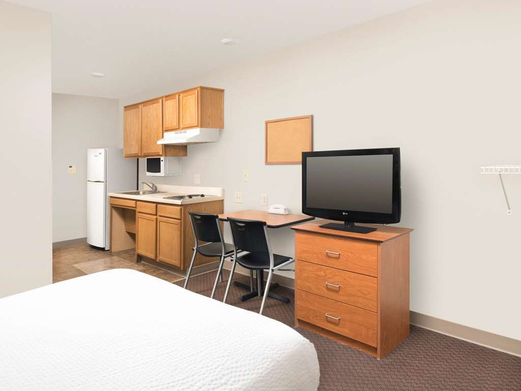 Extended Stay America Select Suites - Wichita - South Szoba fotó